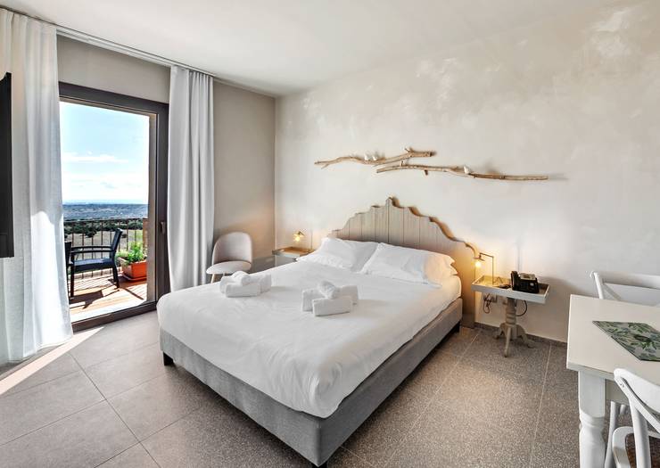 Standard double room Hotel Relais Chiaramonte**** RAGUSA Standard double room Hotel Relais Chiaramonte**** RAGUSA