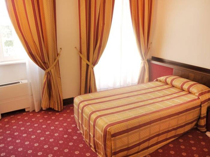 Standard single room hotel excelsior san marco**** bergamo Standard single room hotel excelsior san marco**** bergamo