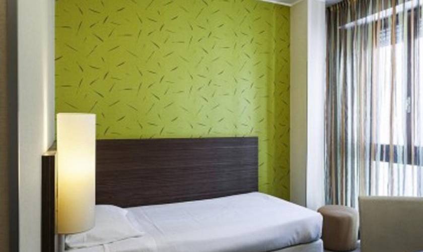 Premium single room Hotel Des Etrangers*** MILAN