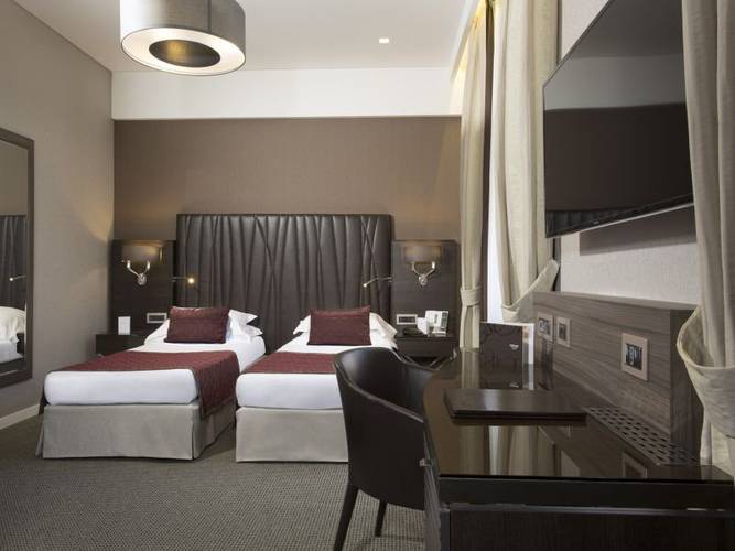 Deluxe twin room hotel artemide**** rome Deluxe twin room hotel artemide**** rome