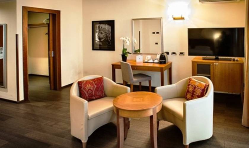 Junior suite Hotel Dei Cavalieri Caserta**** CASERTA Junior suite Hotel Dei Cavalieri Caserta**** CASERTA