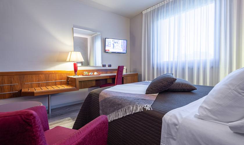 Camera tripla First Hotel Malpensa**** MILANO-MALPENSA Camera tripla First Hotel Malpensa**** MILANO-MALPENSA