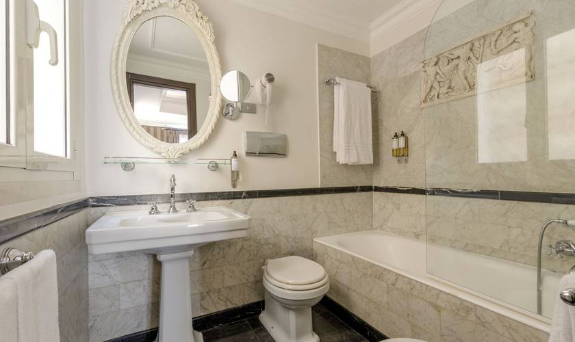Camera deluxe tripla Hotel Royal Court**** ROMA