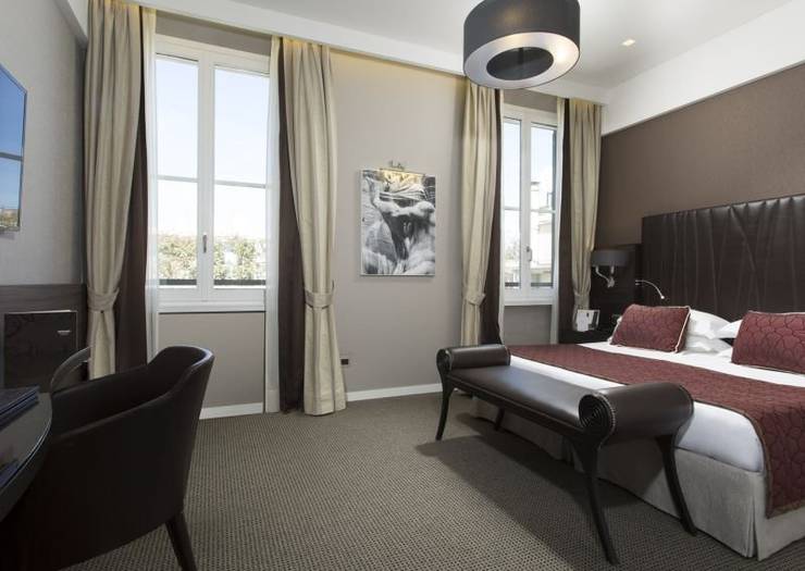 Deluxe double room Hotel Artemide**** ROME