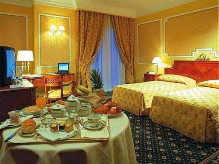 Junior suite Grand Hotel Vanvitelli**** CASERTA