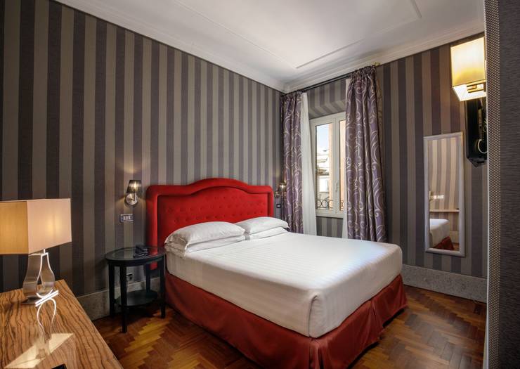 Camera standard matrimoniale Hotel Royal Court**** ROMA Camera standard matrimoniale Hotel Royal Court**** ROMA