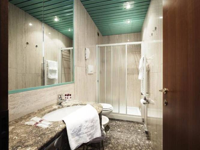 Bathroom Alfa Fiera Hotel**** VICENZA