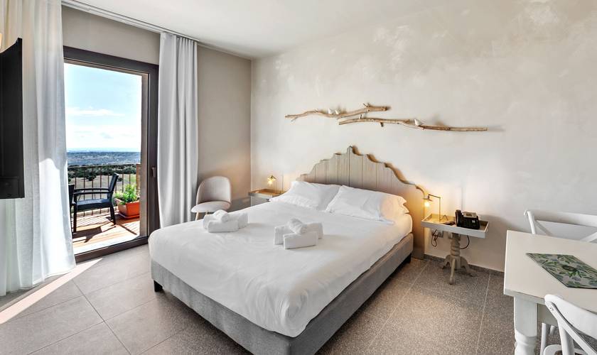 Standard double room Hotel Relais Chiaramonte**** RAGUSA Standard double room Hotel Relais Chiaramonte**** RAGUSA