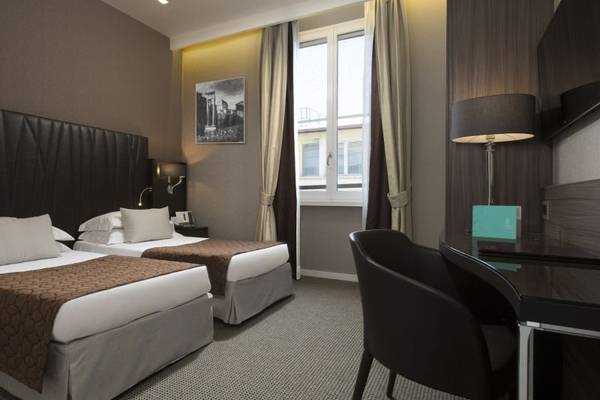 Comfort twin room Hotel Artemide**** in ROME