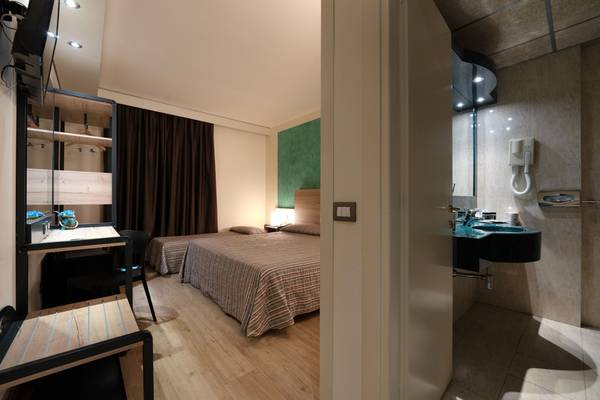 Standard triple rooms Hotel Galilei**** in PISA