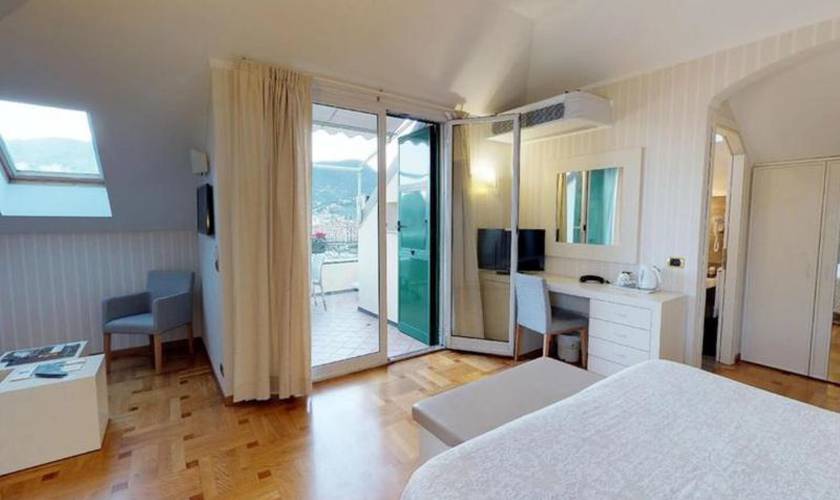 Junior suite for 4 people Hotel Metropole & Santa Margherita**** SANTA MARGHERITA LIGURE Junior suite for 4 people Hotel Metropole & Santa Margherita**** SANTA MARGHERITA LIGURE