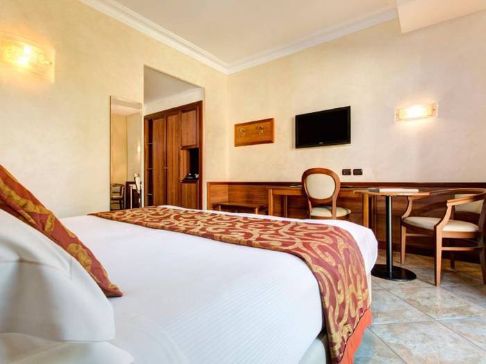 Superior double room Hotel Athena**** SIENA Superior double room Hotel Athena**** SIENA