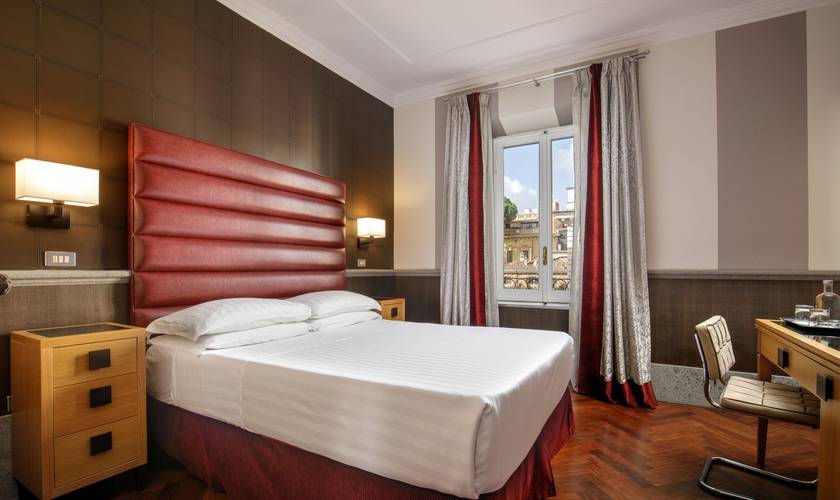 Camera deluxe matrimoniale Hotel Royal Court**** ROMA Camera deluxe matrimoniale Hotel Royal Court**** ROMA