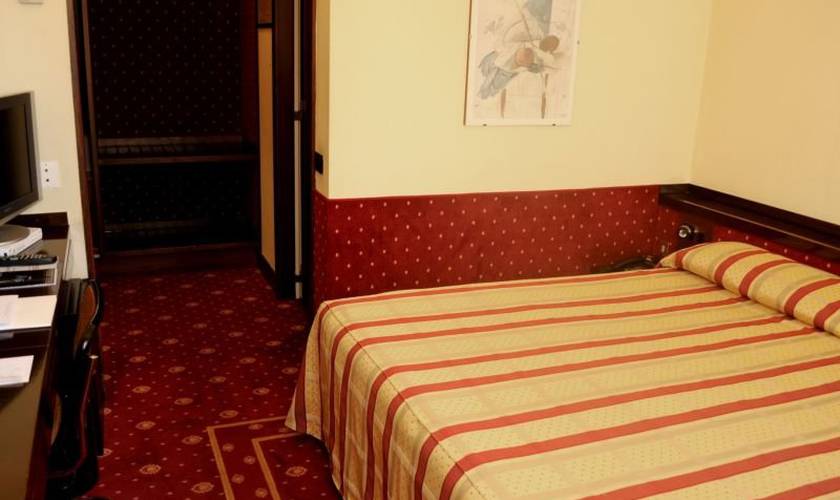 Standard double room Hotel Excelsior San Marco**** BERGAMO Standard double room Hotel Excelsior San Marco**** BERGAMO