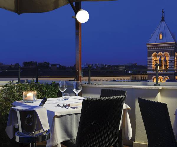  Hotel Artemide**** ROME