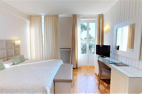 Double single use with garden-sea view Hotel Metropole & Santa Margherita**** in SANTA MARGHERITA LIGURE