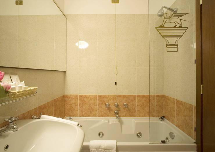 Deluxe twin room Hotel Excelsior San Marco**** BERGAMO Deluxe twin room Hotel Excelsior San Marco**** BERGAMO