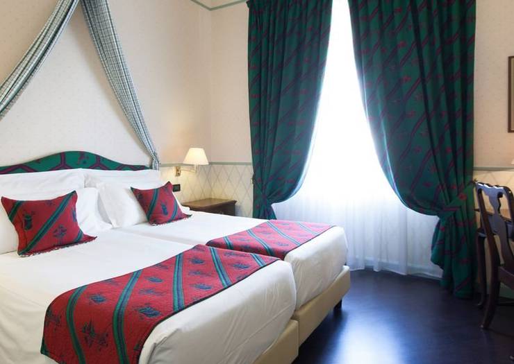 Camera deluxe a due letti Hotel Victoria**** TORINO Camera deluxe a due letti Hotel Victoria**** TORINO
