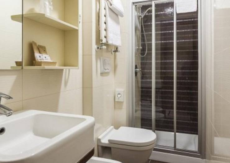 Camera premium singola Hotel Des Etrangers*** MILANO Camera premium singola Hotel Des Etrangers*** MILANO