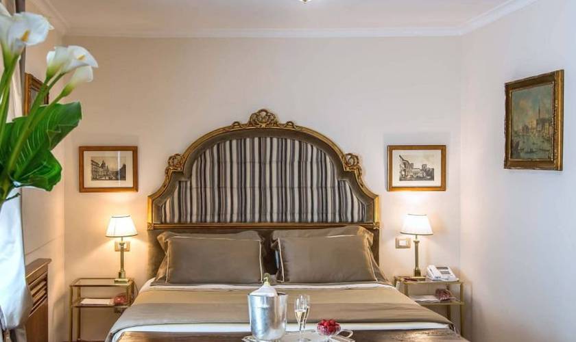 Family room Hotel Forum**** ROME Family room Hotel Forum**** ROME