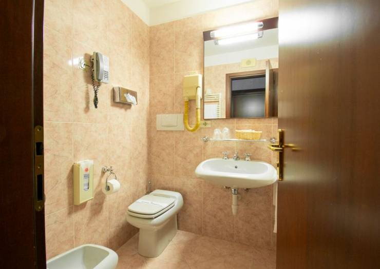 Superior single room Hotel Excelsior San Marco**** BERGAMO Superior single room Hotel Excelsior San Marco**** BERGAMO
