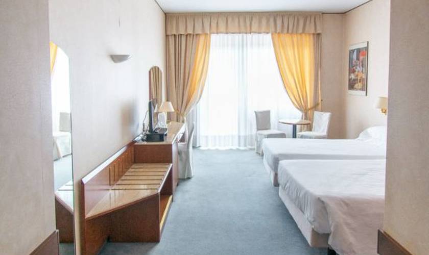 Deluxe twin room Hotel Excelsior San Marco**** BERGAMO Deluxe twin room Hotel Excelsior San Marco**** BERGAMO