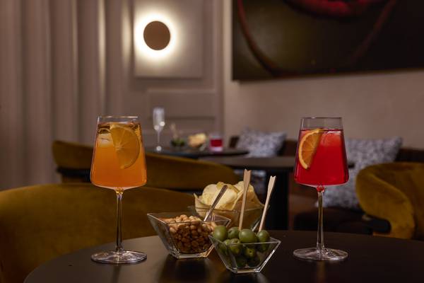 Bar Borghese Contemporary Hotel**** ROMA Bar Borghese Contemporary Hotel**** ROMA