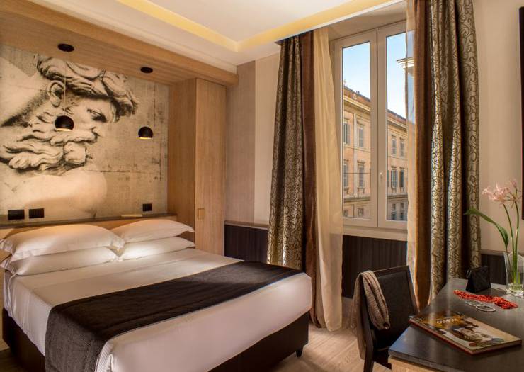 Camera superior matrimoniale Hotel Royal Court**** ROMA Camera superior matrimoniale Hotel Royal Court**** ROMA