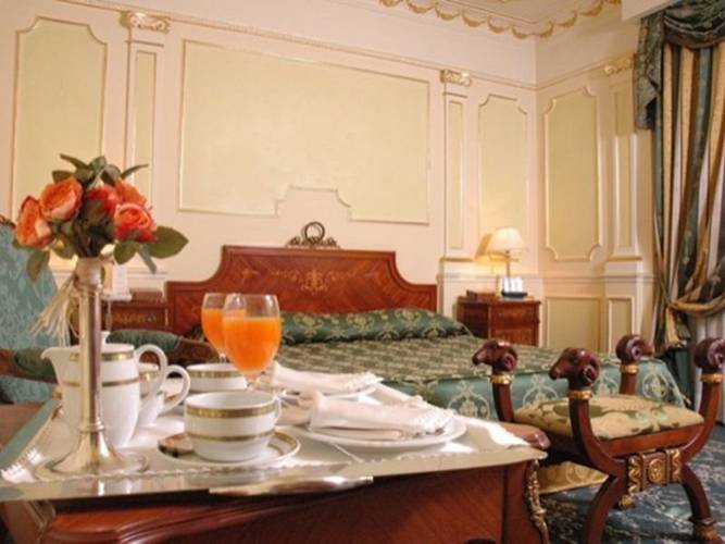 Room Grand Hotel Vanvitelli**** CASERTA
