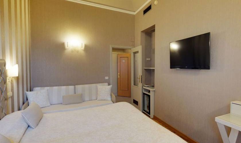 Triple room Hotel Metropole & Santa Margherita**** SANTA MARGHERITA LIGURE Triple room Hotel Metropole & Santa Margherita**** SANTA MARGHERITA LIGURE