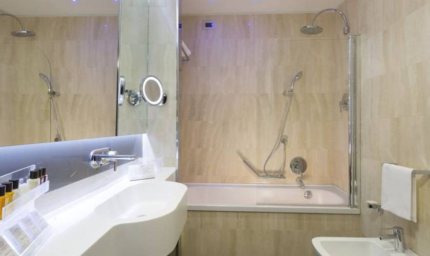 Camera comfort matrimoniale Hotel Artemide**** ROMA Camera comfort matrimoniale Hotel Artemide**** ROMA