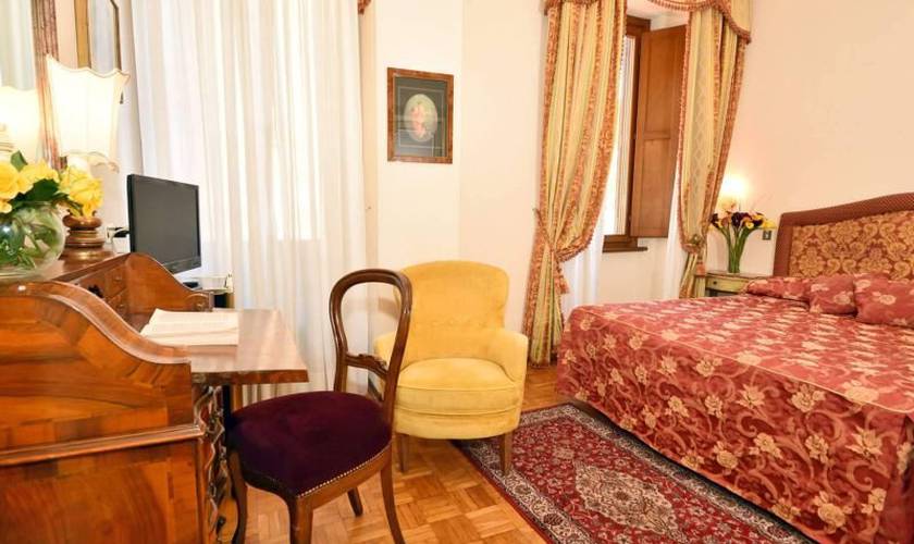 Room double for single use Hotel Forum**** ROME