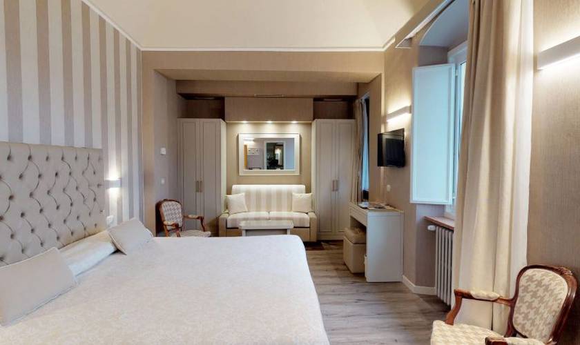 Junior suite for 3 people Hotel Metropole & Santa Margherita**** SANTA MARGHERITA LIGURE