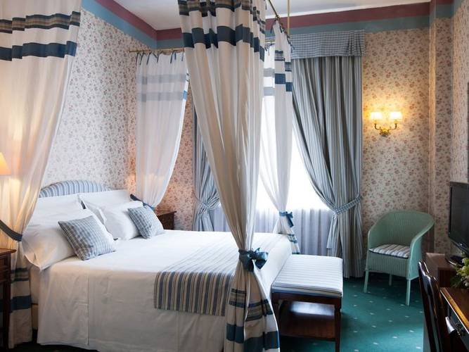 Deluxe double room hotel victoria**** turin Deluxe double room hotel victoria**** turin