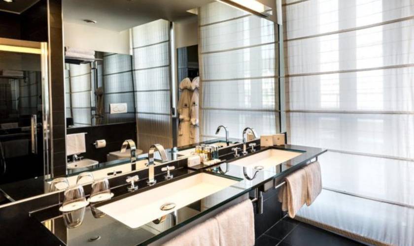 Executive-junior suite Hotel Dei Cavalieri Milano Duomo**** MILAN Executive-junior suite Hotel Dei Cavalieri Milano Duomo**** MILAN