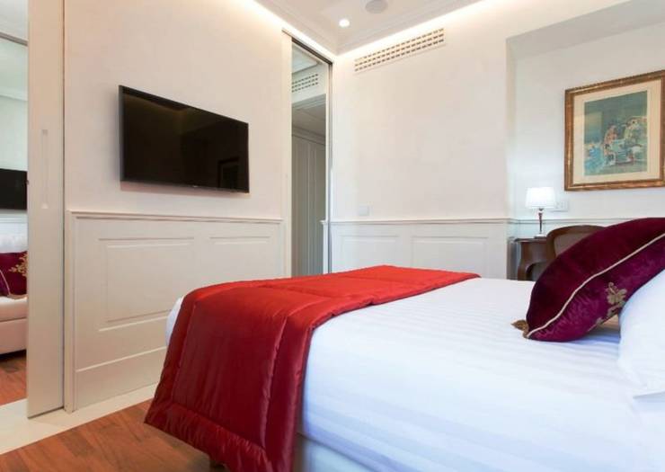 Superior triple room Hotel Degli Artisti**** ROME