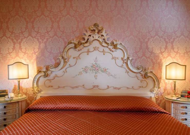 Camera classic matrimoniale Hotel Rialto**** VENEZIA Camera classic matrimoniale Hotel Rialto**** VENEZIA
