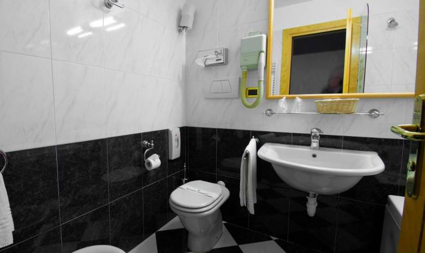 Deluxe double room Hotel Excelsior San Marco**** BERGAMO Deluxe double room Hotel Excelsior San Marco**** BERGAMO