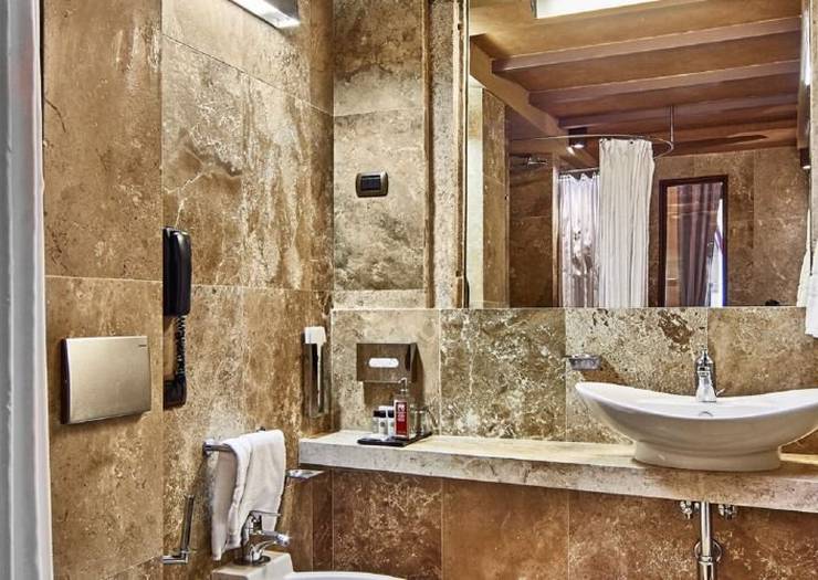 Superior double room Hotel Saturnia & International**** VENICE Superior double room Hotel Saturnia & International**** VENICE
