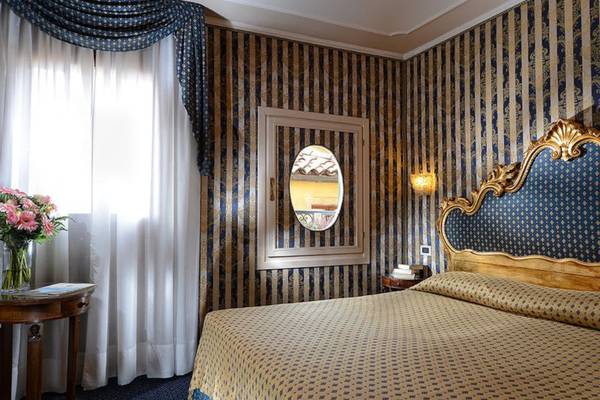 Junior suite San Marco view Hotel Concordia**** in VENICE