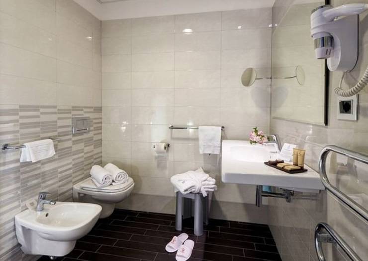 Camera superior matrimoniale Hotel Federico II**** ANCONA-JESI Camera superior matrimoniale Hotel Federico II**** ANCONA-JESI