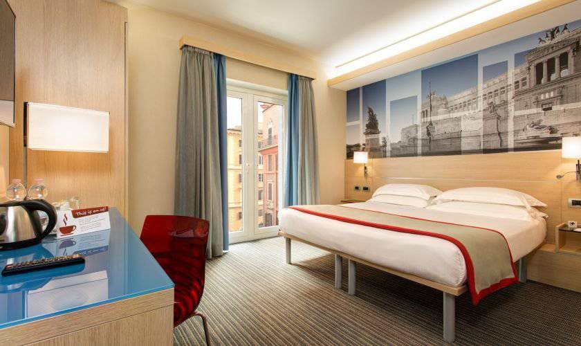 Camera matrimoniale IQ Hotel Roma**** ROMA Camera matrimoniale IQ Hotel Roma**** ROMA