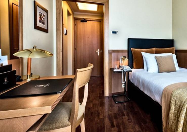 Classic single room Hotel Dei Cavalieri Milano Duomo**** MILAN Classic single room Hotel Dei Cavalieri Milano Duomo**** MILAN