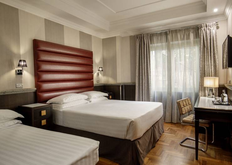 Camera standard tripla Hotel Royal Court**** ROMA Camera standard tripla Hotel Royal Court**** ROMA