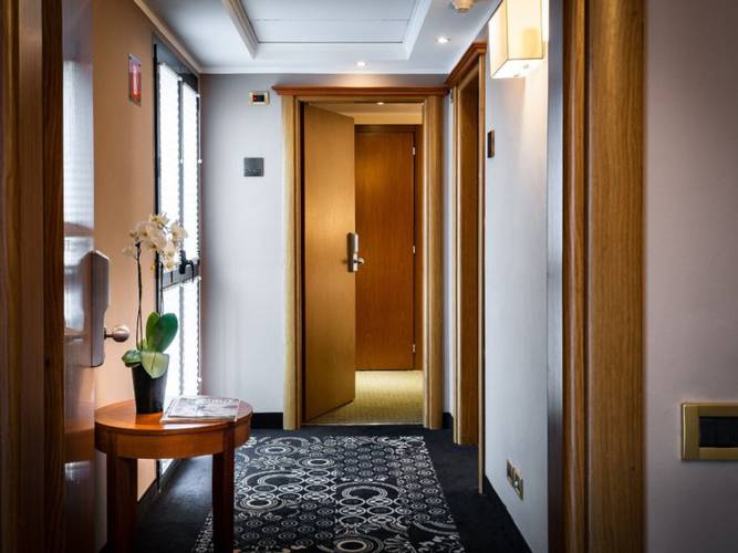 Family room hotel dei cavalieri caserta**** Family room hotel dei cavalieri caserta****