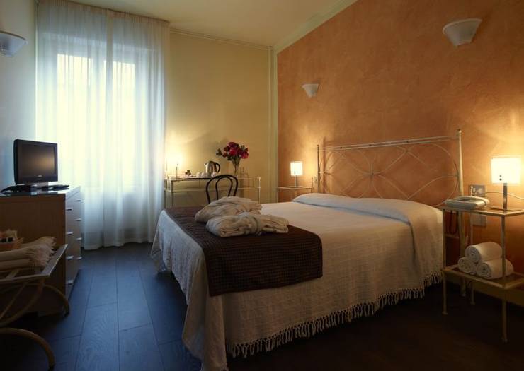 Camera superior matrimoniale Hotel Italia*** VERONA