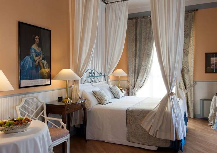 Camera deluxe matrimoniale Hotel Victoria**** TORINO Camera deluxe matrimoniale Hotel Victoria**** TORINO