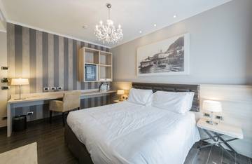 Superior double or twin  room Hotel Il Corazziere**** COMO-MERONE