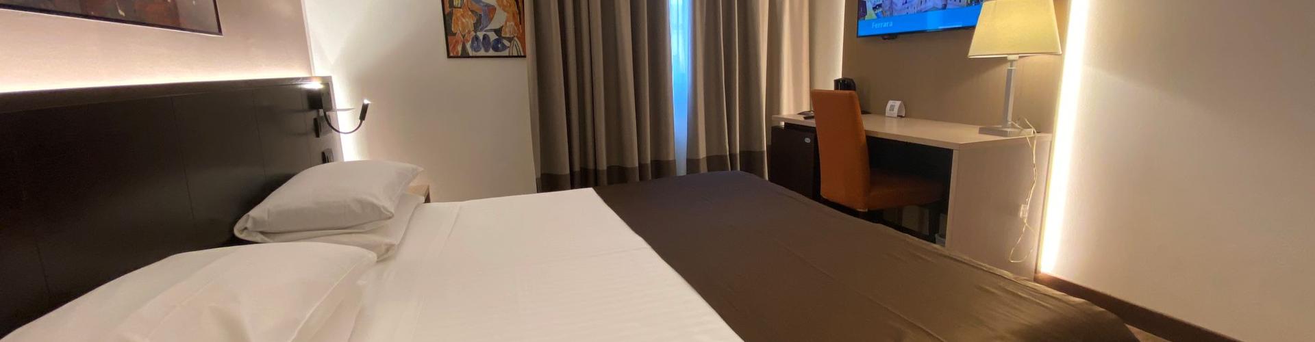 Space Hotels - FERRARA - Space Hotels - FERRARA -