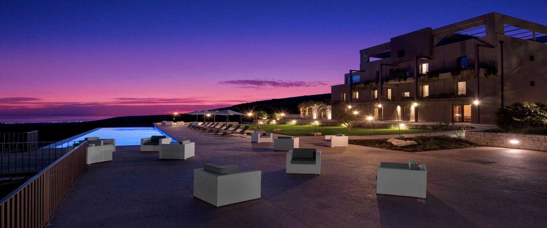 Space Hotels -  - 